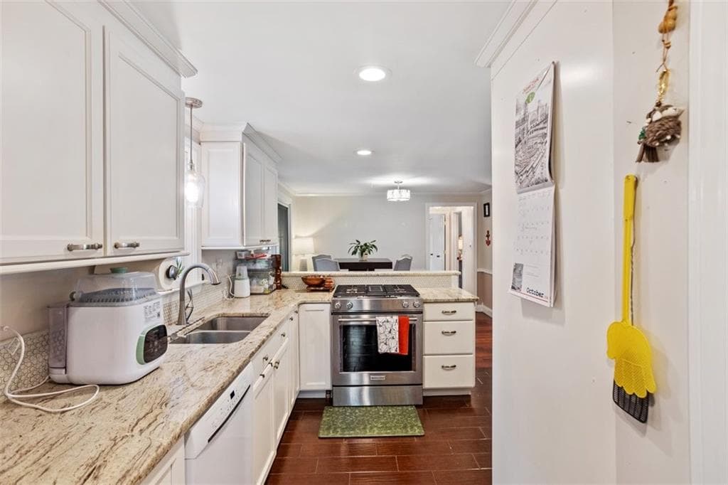 Single Family Residence at 62 Sweetfern Road, Warwick, photo 18 of 36