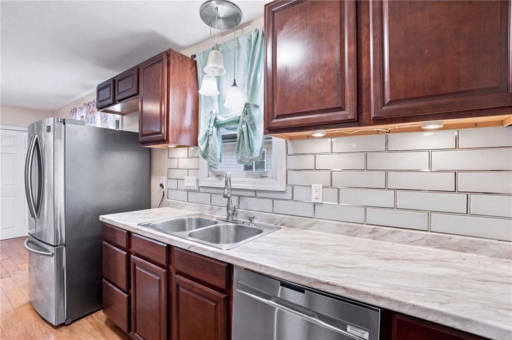 Single Family Residence at 33 Huldah Street, Providence, photo 2 of 37