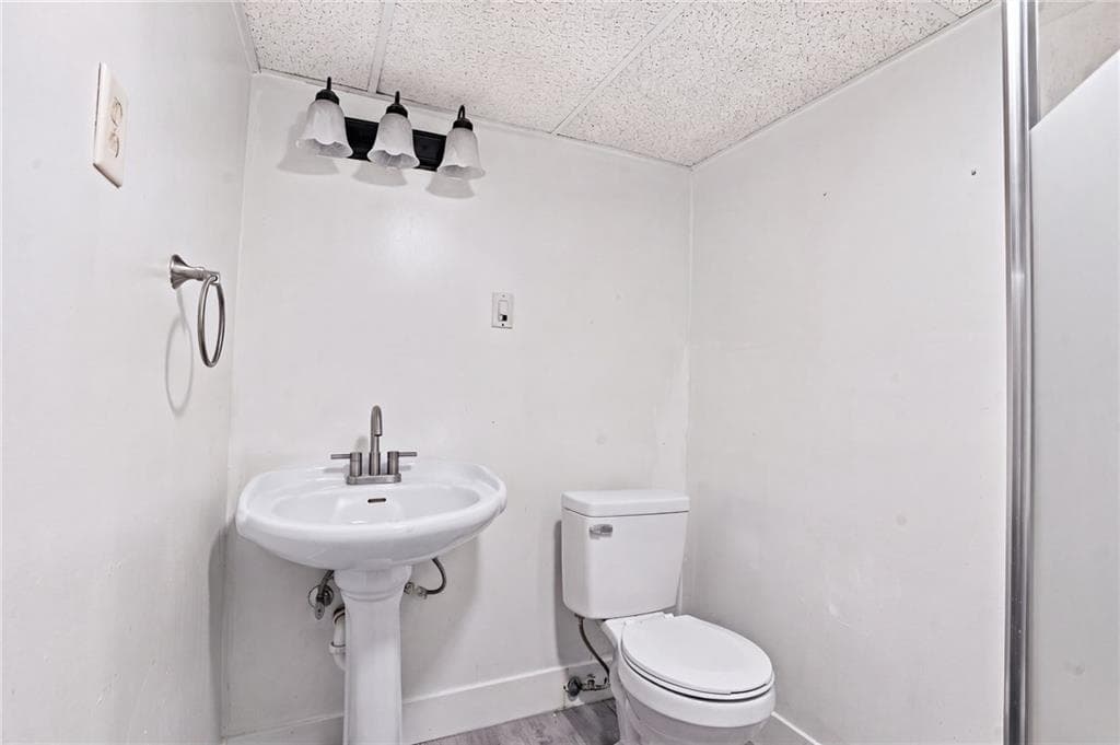 Single Family Residence at 33 Huldah Street, Providence, photo 26 of 37
