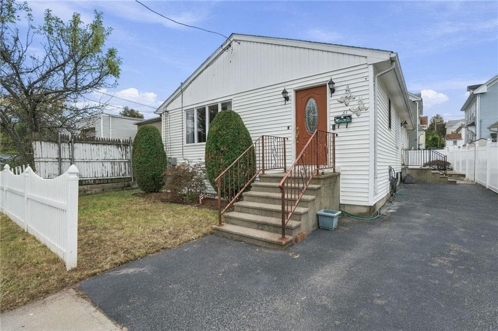 33 Huldah Street