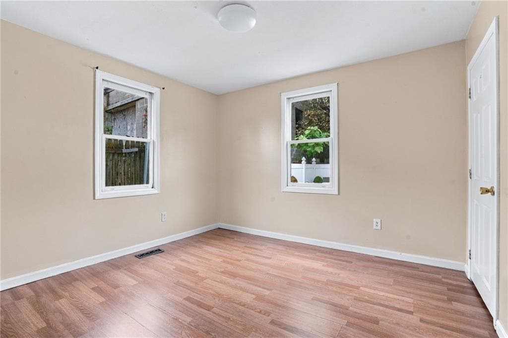 Single Family Residence at 33 Huldah Street, Providence, photo 20 of 37