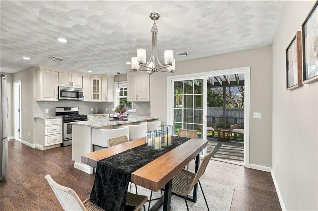 Single Family Residence at 16 Hart Avenue, Warwick, photo 12 of 49