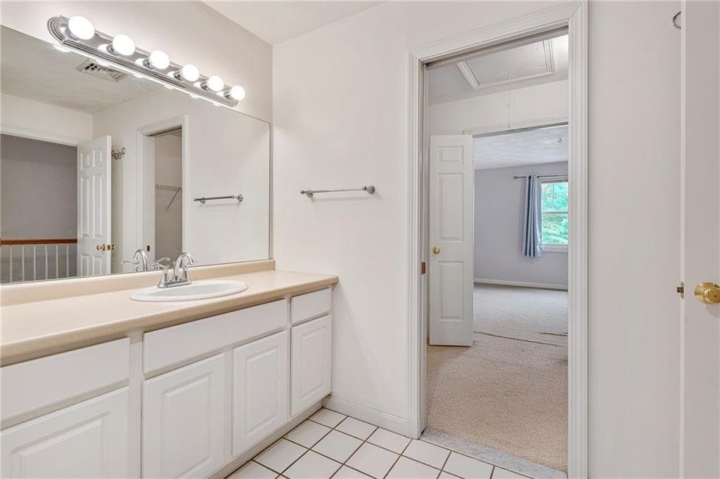 Condominium at 6 Bristol Woods Drive UNIT B, Bristol, photo 23 of 36