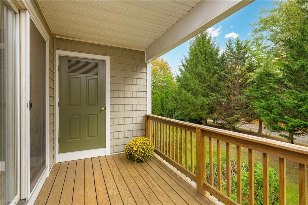 Condominium at 6 Bristol Woods Drive UNIT B, Bristol, photo 17 of 36