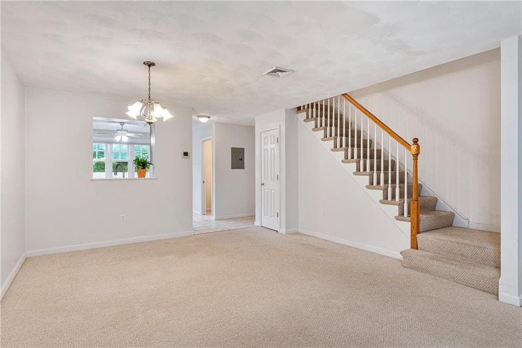 Condominium at 6 Bristol Woods Drive UNIT B, Bristol, photo 12 of 36