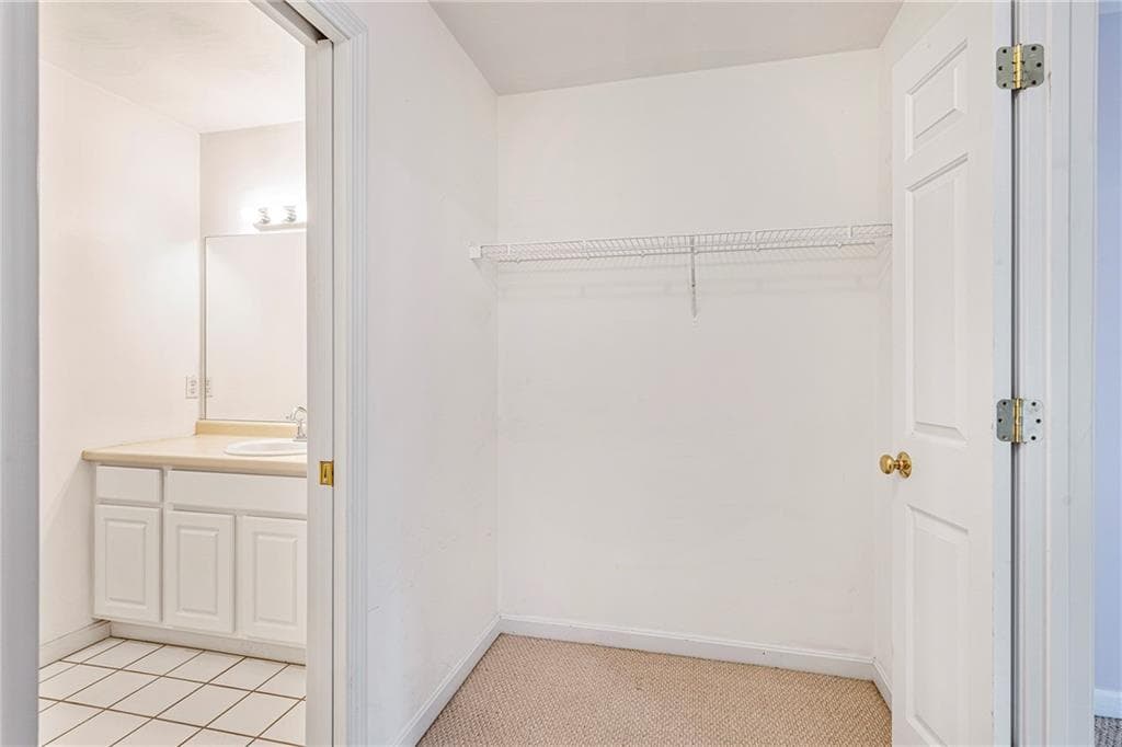 Condominium at 6 Bristol Woods Drive UNIT B, Bristol, photo 26 of 36