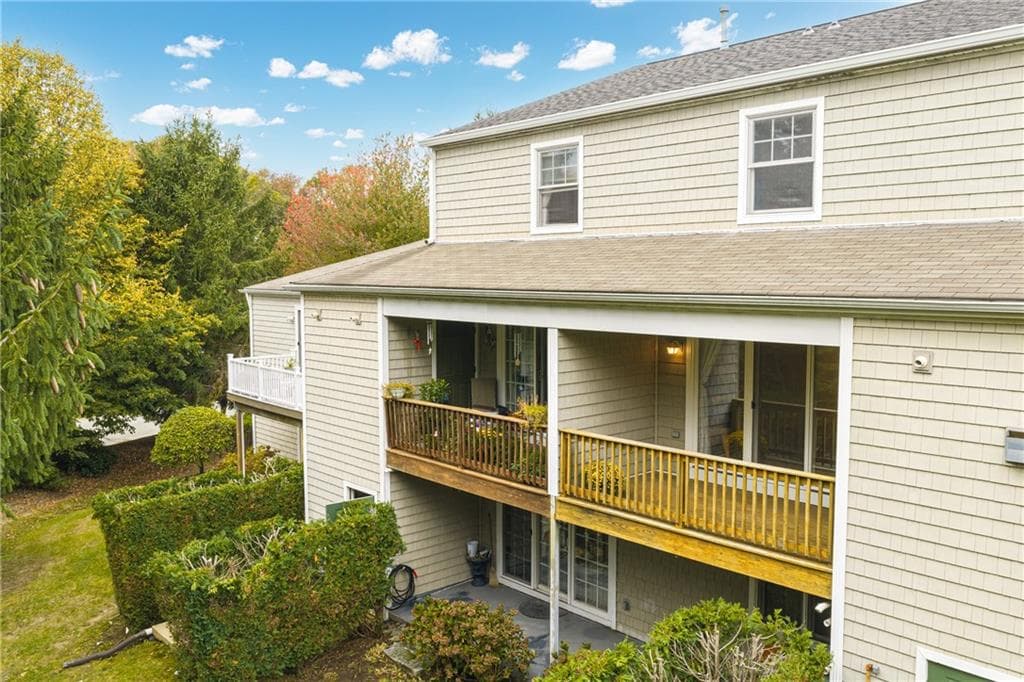 Condominium at 6 Bristol Woods Drive UNIT B, Bristol, photo 34 of 36