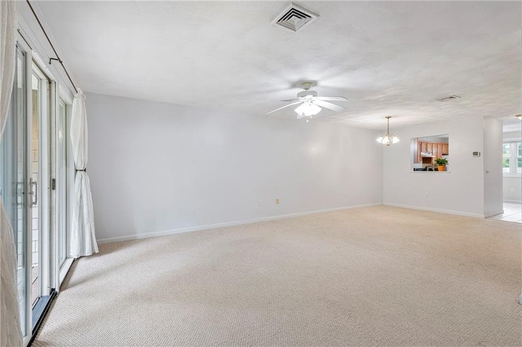Condominium at 6 Bristol Woods Drive UNIT B, Bristol, photo 11 of 36