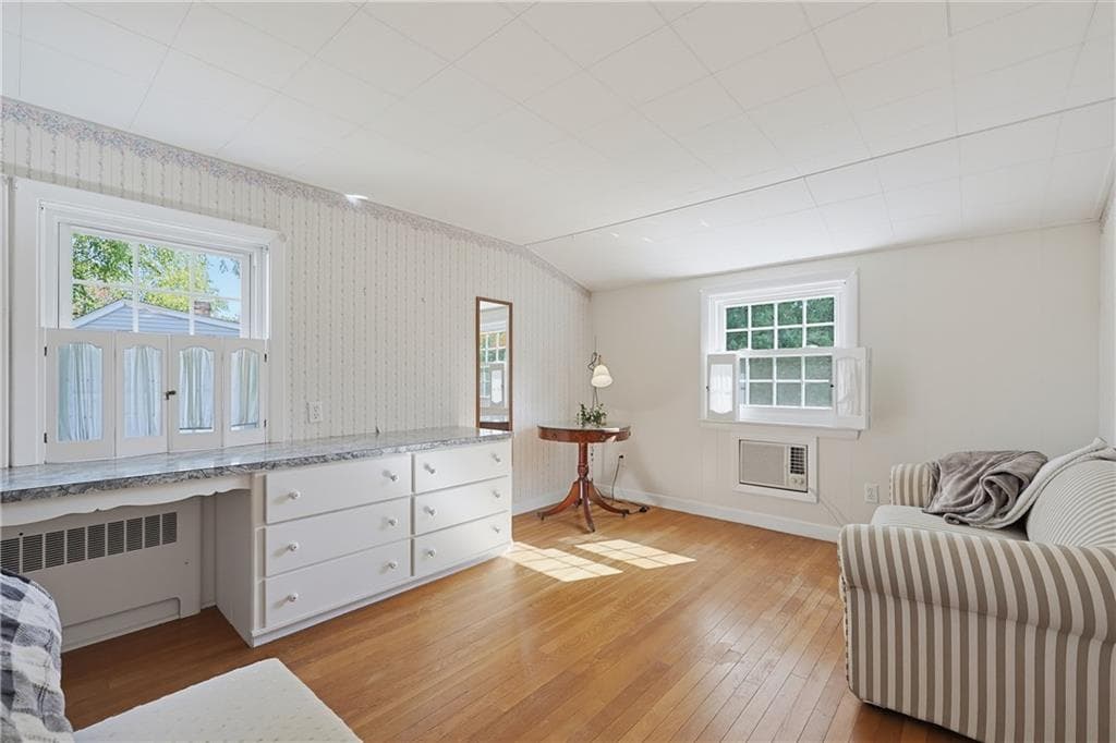 Single Family Residence at 150 Betsey Williams Drive, Warwick, photo 27 of 45