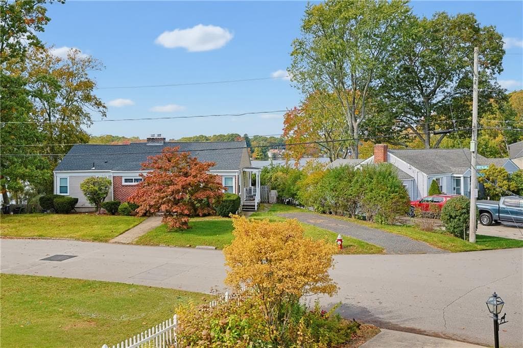 Single Family Residence at 150 Betsey Williams Drive, Warwick, photo 41 of 45