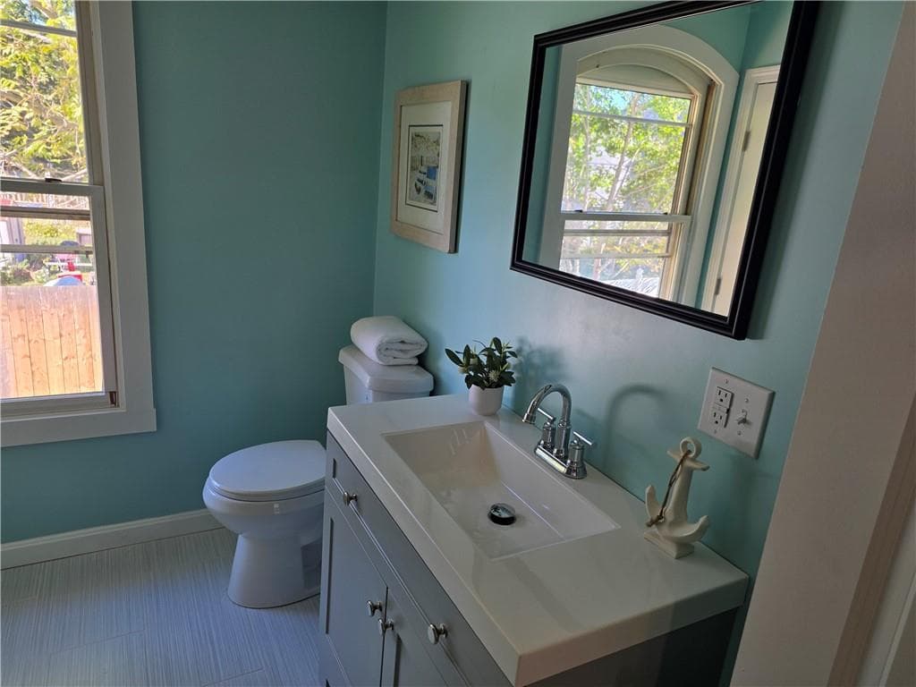 Single Family Residence at 34 Mount View Avenue, North Kingstown, photo 22 of 42
