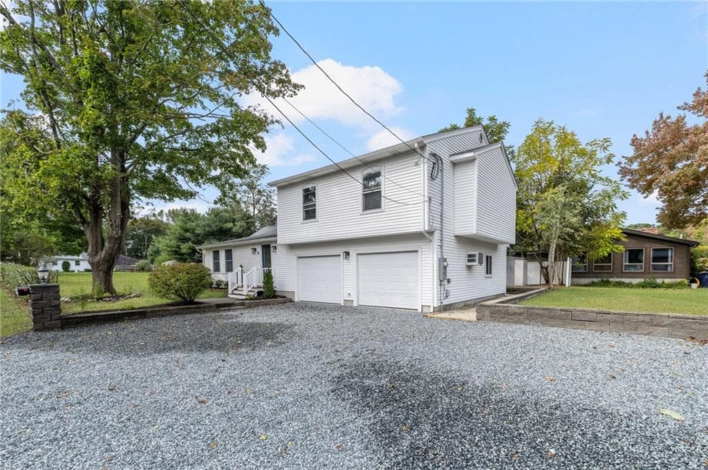 Single Family Residence at 34 Mount View Avenue, North Kingstown, photo 28 of 42