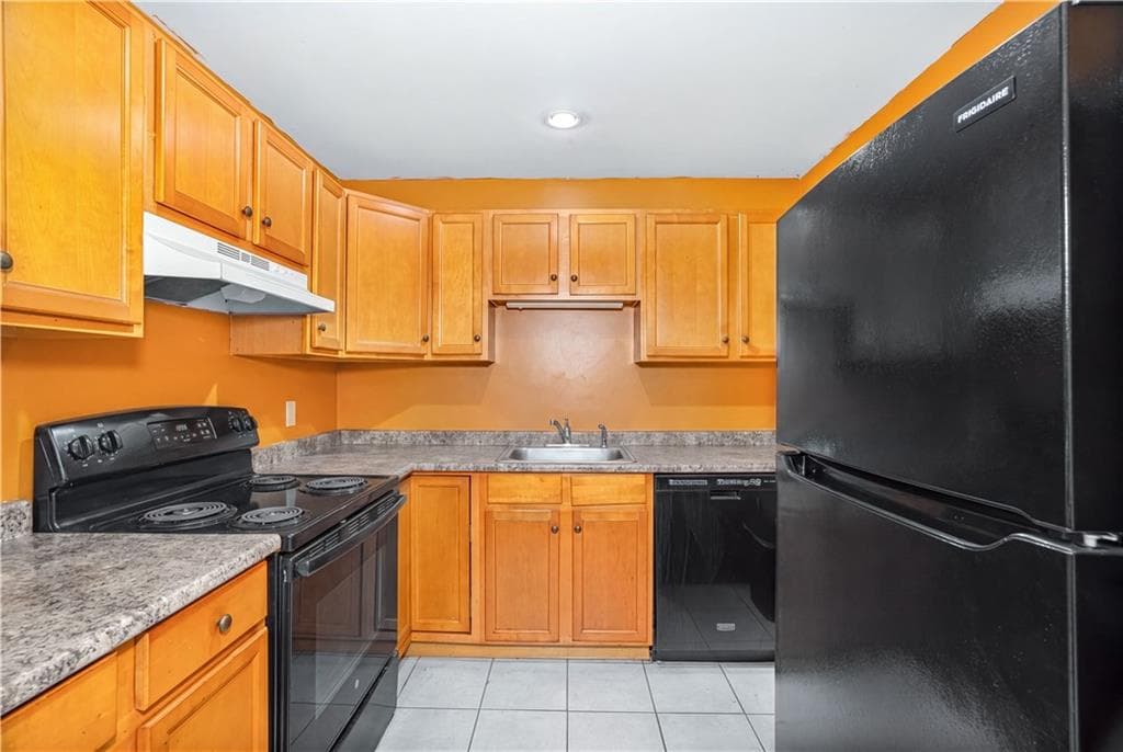 Condominium at 25 School Street UNIT 1S, Westerly, photo 12 of 31