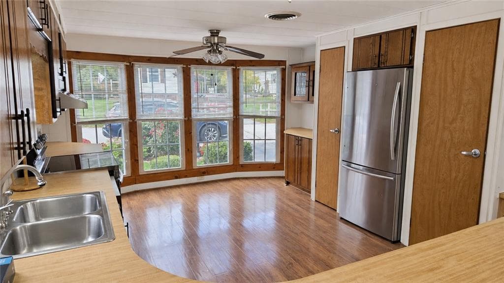 Single Family Residence at 6 Five Elms Circle, Coventry, photo 23 of 44