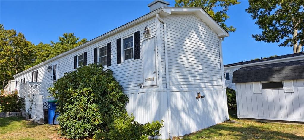 Single Family Residence at 6 Five Elms Circle, Coventry, photo 13 of 44