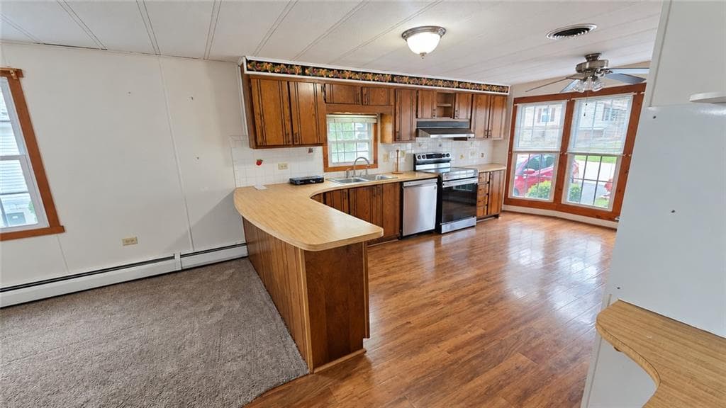 Single Family Residence at 6 Five Elms Circle, Coventry, photo 20 of 44