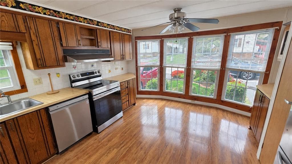 Single Family Residence at 6 Five Elms Circle, Coventry, photo 24 of 44