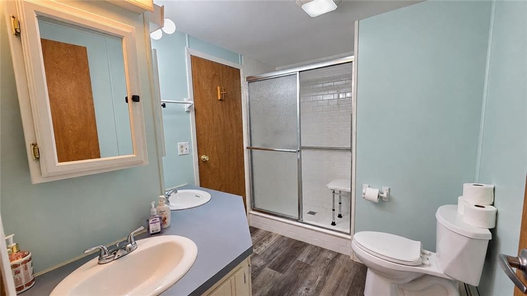 Single Family Residence at 6 Five Elms Circle, Coventry, photo 38 of 44