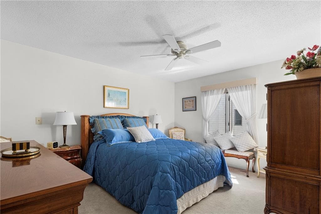 Condominium at 86 Windward Lane, Bristol, photo 16 of 24