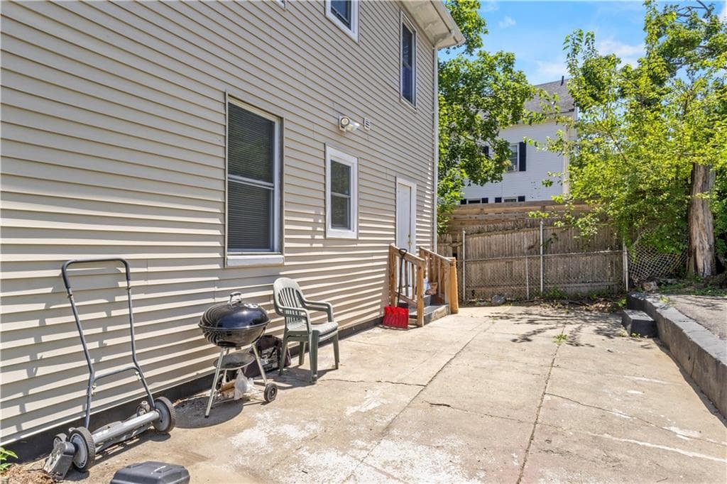 Multi Family at 660 Douglas Avenue, Providence, photo 30 of 35