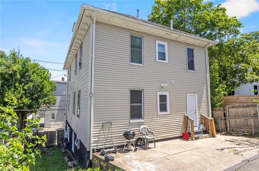 Multi Family at 660 Douglas Avenue, Providence, photo 33 of 35