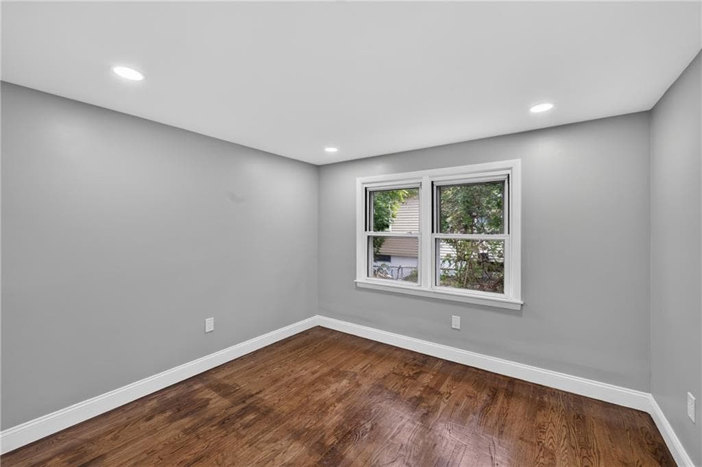 Single Family Residence at 105 Pemberton Street, Providence, photo 13 of 21