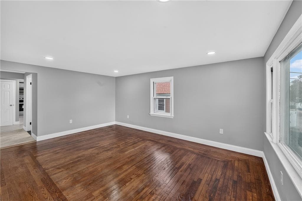 Single Family Residence at 105 Pemberton Street, Providence, photo 5 of 21