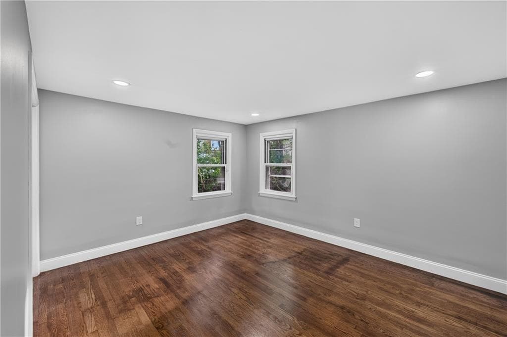 Single Family Residence at 105 Pemberton Street, Providence, photo 11 of 21