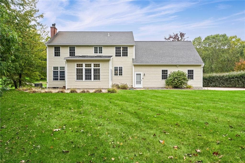 Single Family Residence at 14 Canyon Drive, Westerly, photo 5 of 46