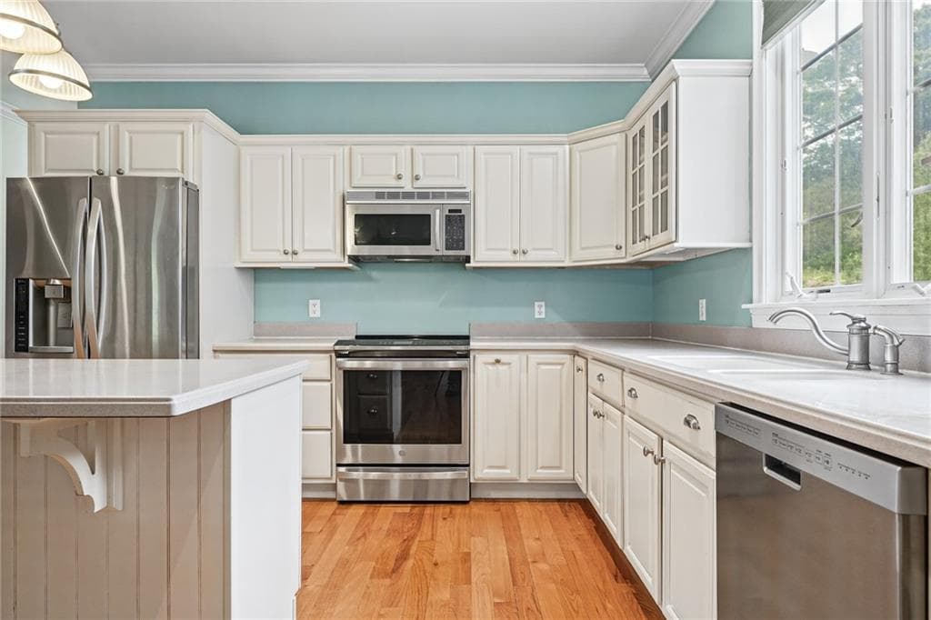 Single Family Residence at 14 Canyon Drive, Westerly, photo 11 of 46