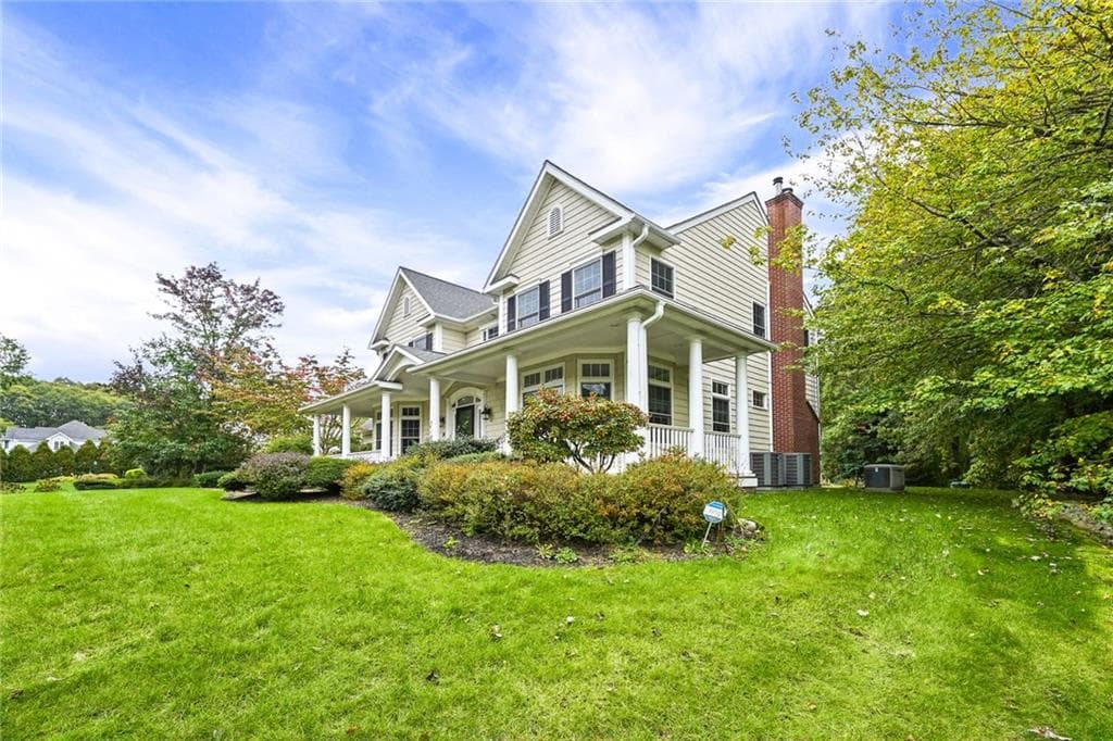 Single Family Residence at 14 Canyon Drive, Westerly, photo 4 of 46