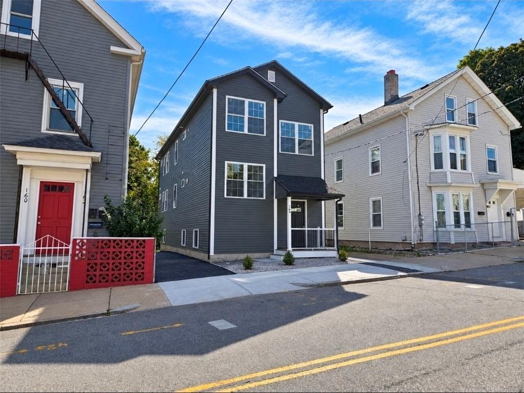 Multi Family at 164 Magnolia Street, Providence, photo 3 of 18