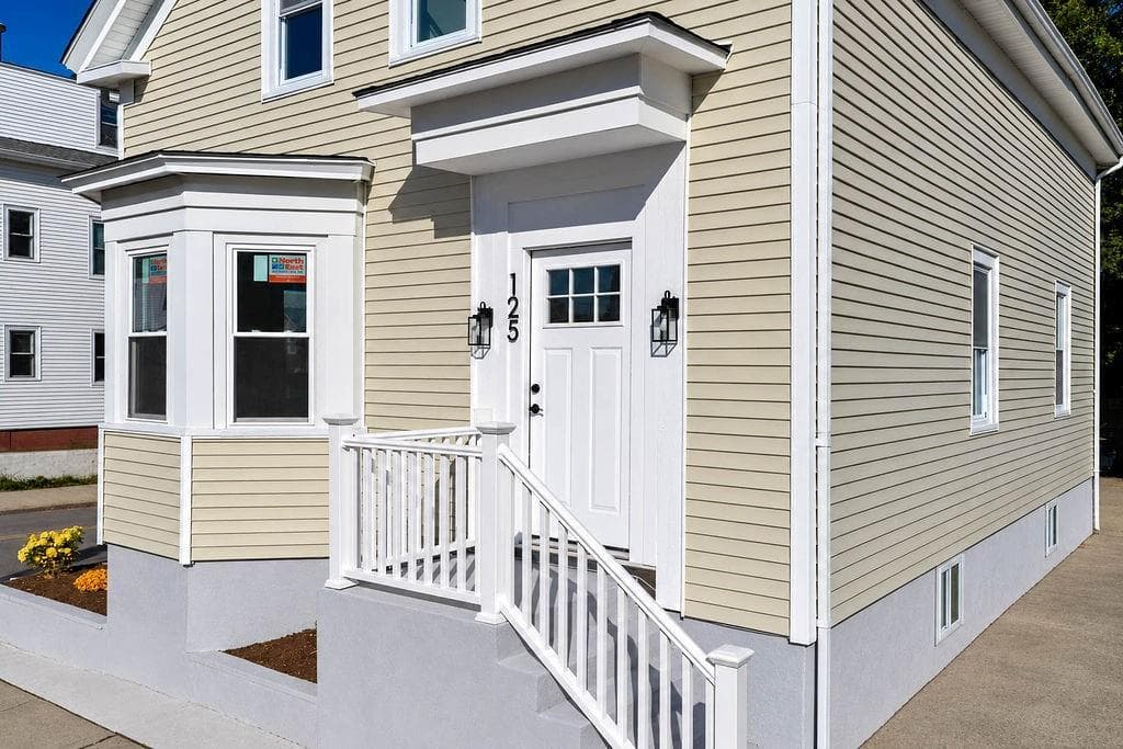 Multi Family at 125 hendrick Street, Providence, photo 27 of 32