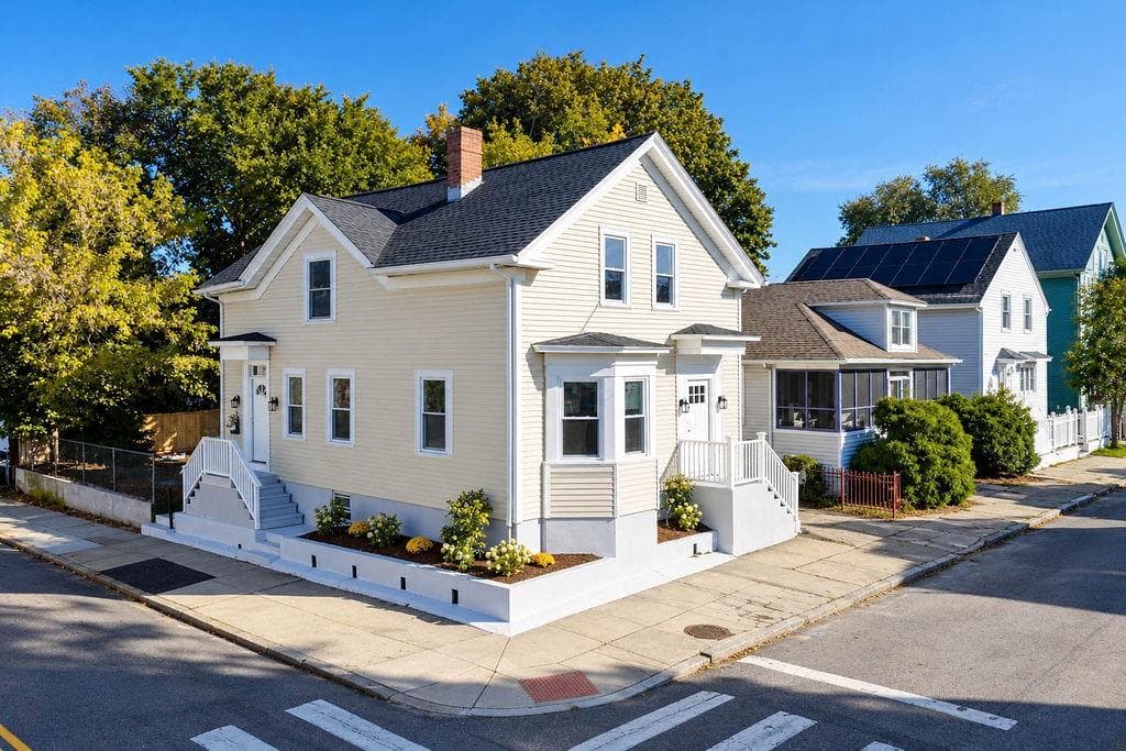 Multi Family at 125 hendrick Street, Providence, photo 26 of 32