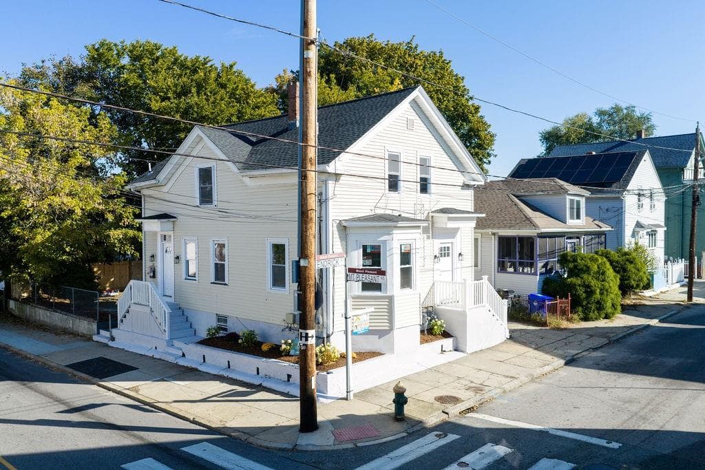 Multi Family at 125 hendrick Street, Providence, photo 30 of 32