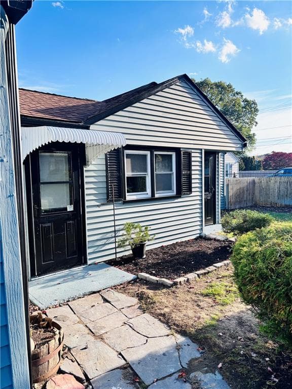 Single Family Residence at 76 Novelty Road, Warwick, photo 2 of 48