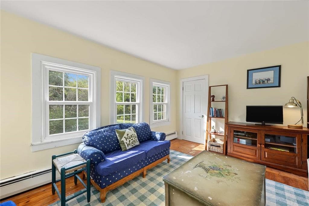 Single Family Residence at 826 Mooresfield Road, South Kingstown, photo 19 of 50