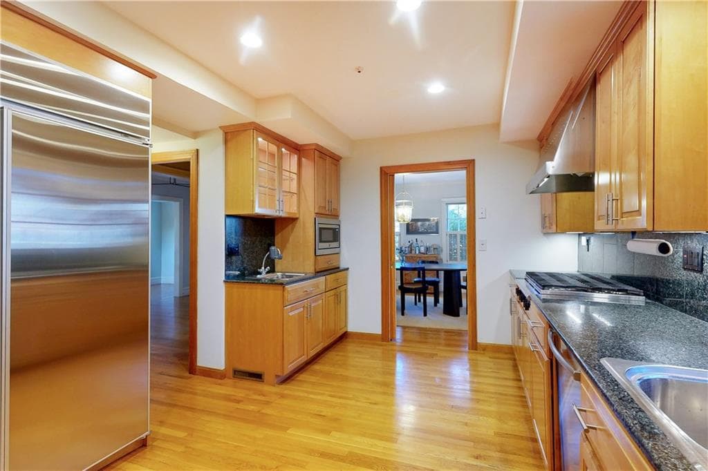 Single Family Residence at 61 Holly Street, Providence, photo 12 of 43