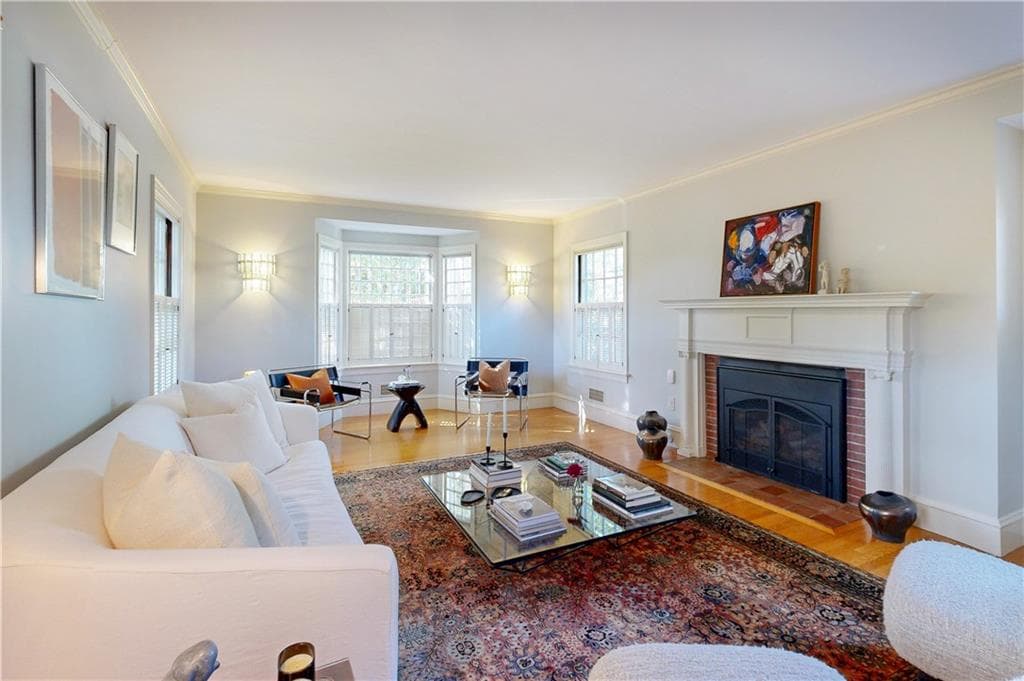 Single Family Residence at 61 Holly Street, Providence, photo 5 of 43
