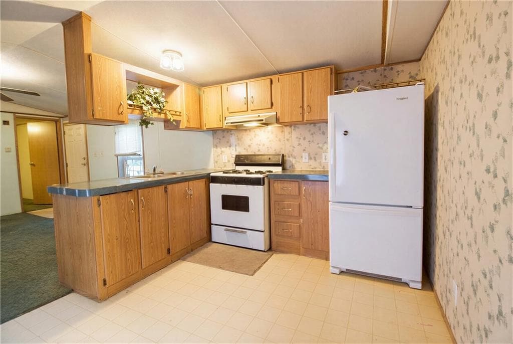 Single Family Residence at Single Family Residence, Cranston, photo 4 of 12