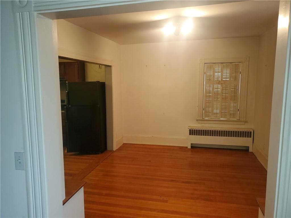 Single Family Residence at 135 Roger Williams Avenue, Providence, photo 6 of 23