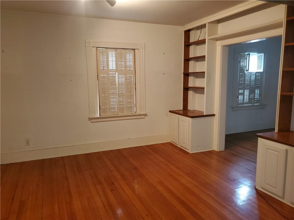 Single Family Residence at 135 Roger Williams Avenue, Providence, photo 5 of 23