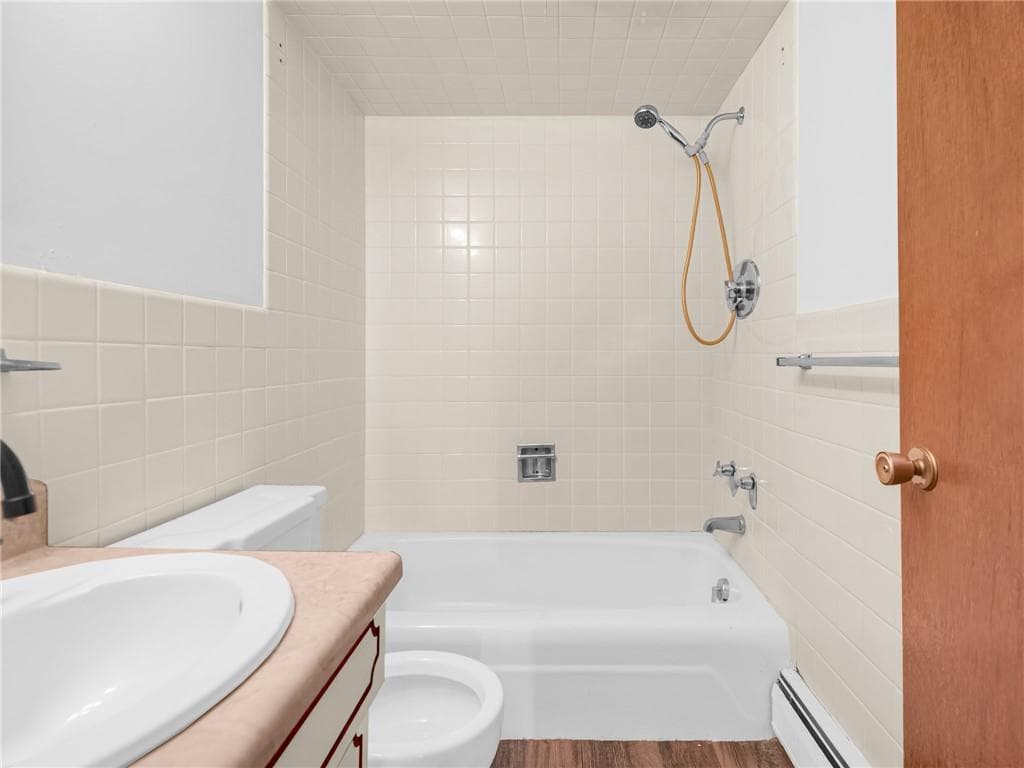 Condominium at 400 Narragansett Parkway UNIT WB11, Warwick, photo 18 of 26
