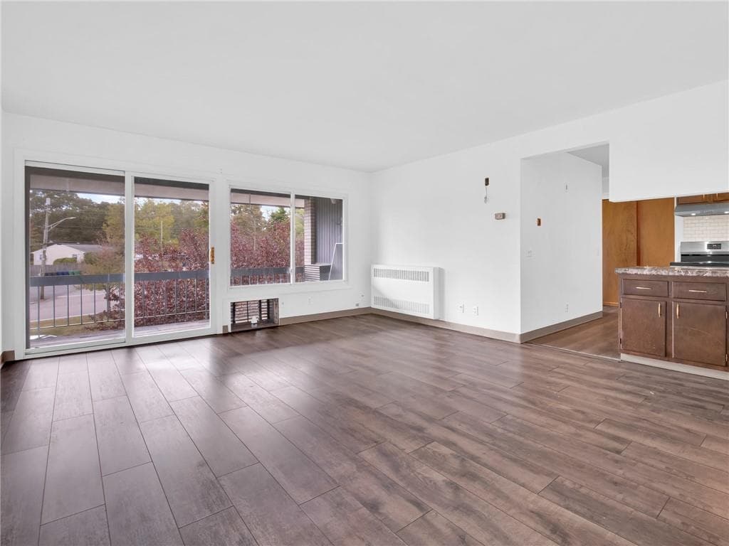 Condominium at 400 Narragansett Parkway UNIT WB11, Warwick, photo 8 of 26