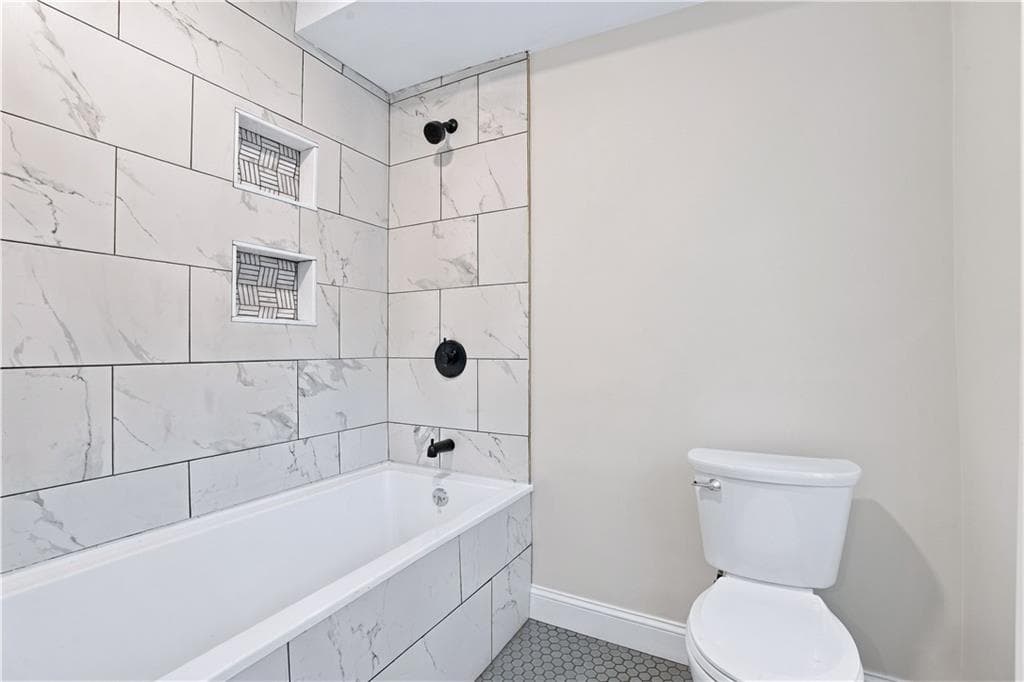 Multi Family at 230 Unit Street, Providence, photo 22 of 26