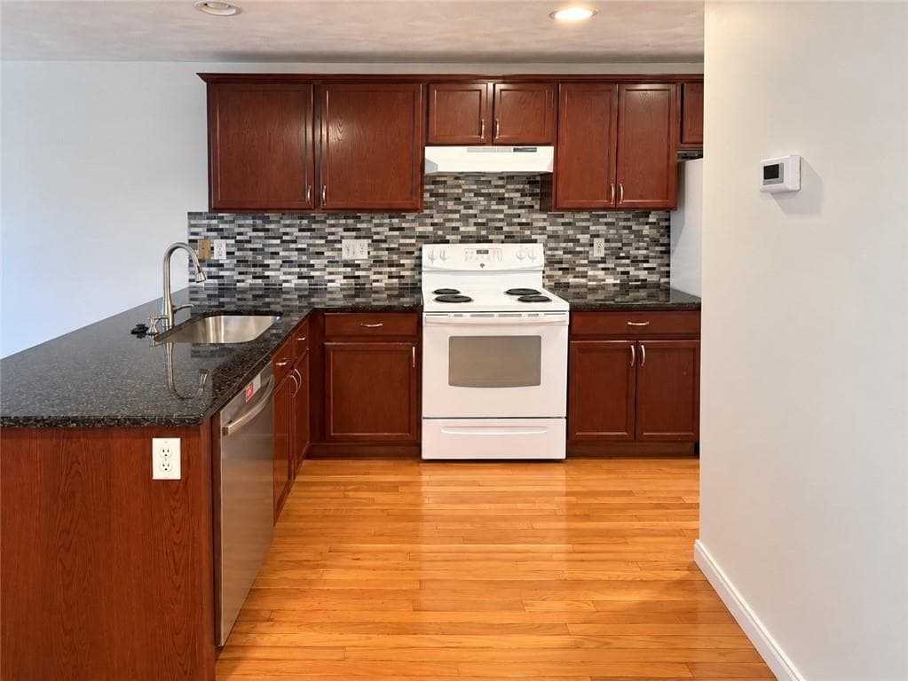 Condominium at 450 Providence Street UNIT 8, West Warwick, photo 5 of 18