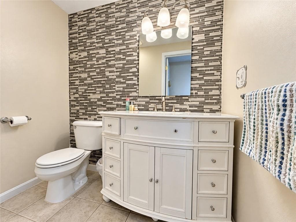 Condominium at 450 Providence Street UNIT 8, West Warwick, photo 9 of 18