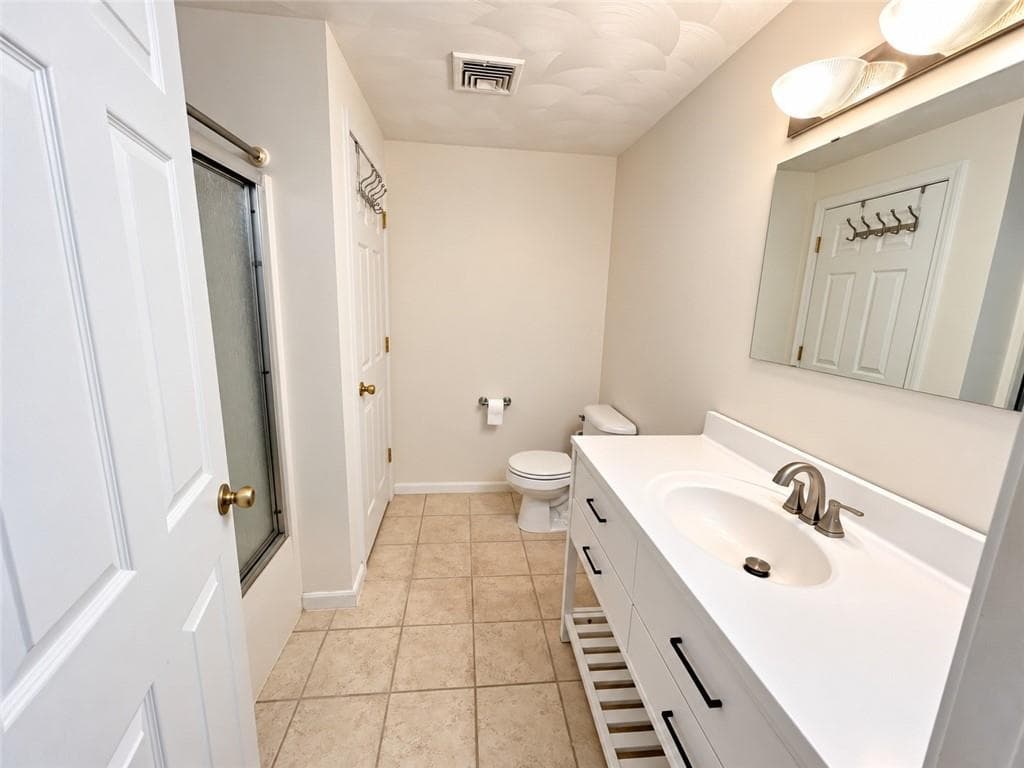 Condominium at 450 Providence Street UNIT 8, West Warwick, photo 15 of 18