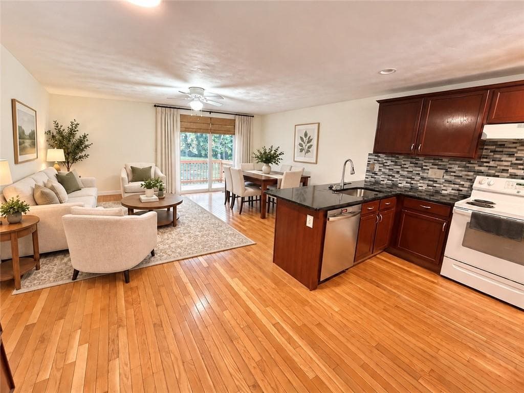 Condominium at 450 Providence Street UNIT 8, West Warwick, photo 8 of 18