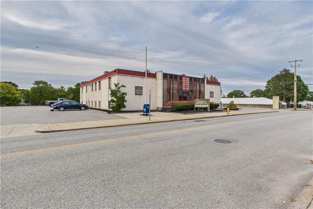 174 Armistice Boulevard UNIT A